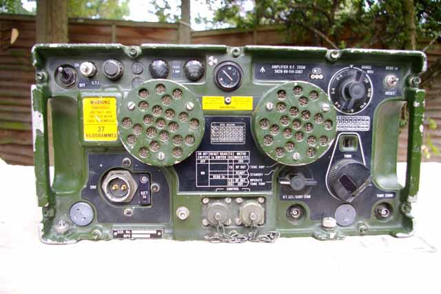 Clansman UK VRC-322 250 Watt HF Vehicle Radio Station